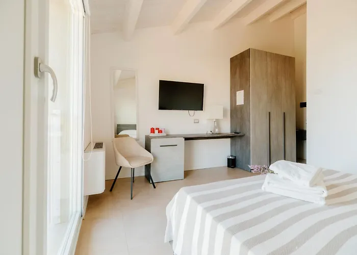 Il Colle Dei Lecci Farm stay *